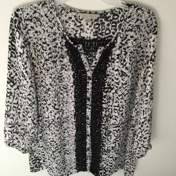 Laura Ashley Black & White Print Button Front Blouse Top 3/4 Sleeve Size Large - Picture 1 of 6